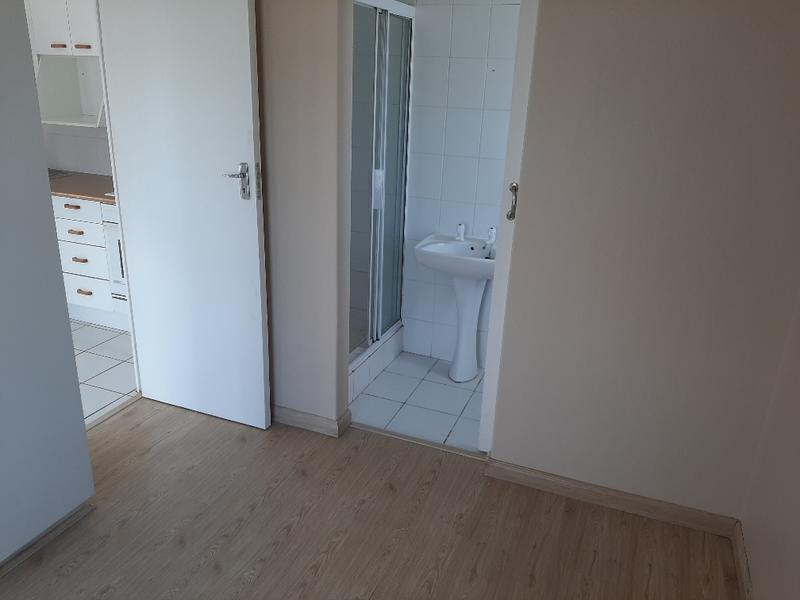 1 Bedroom Property for Sale in Parow North Western Cape